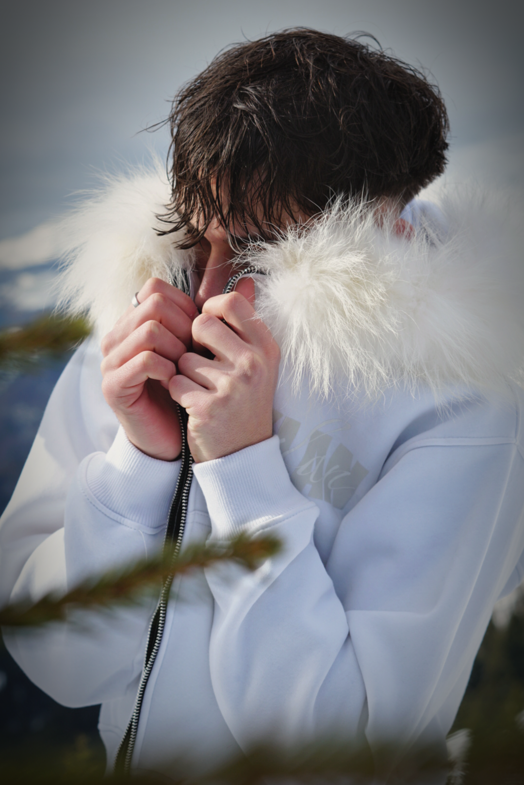 FUR HOODIE WHITE