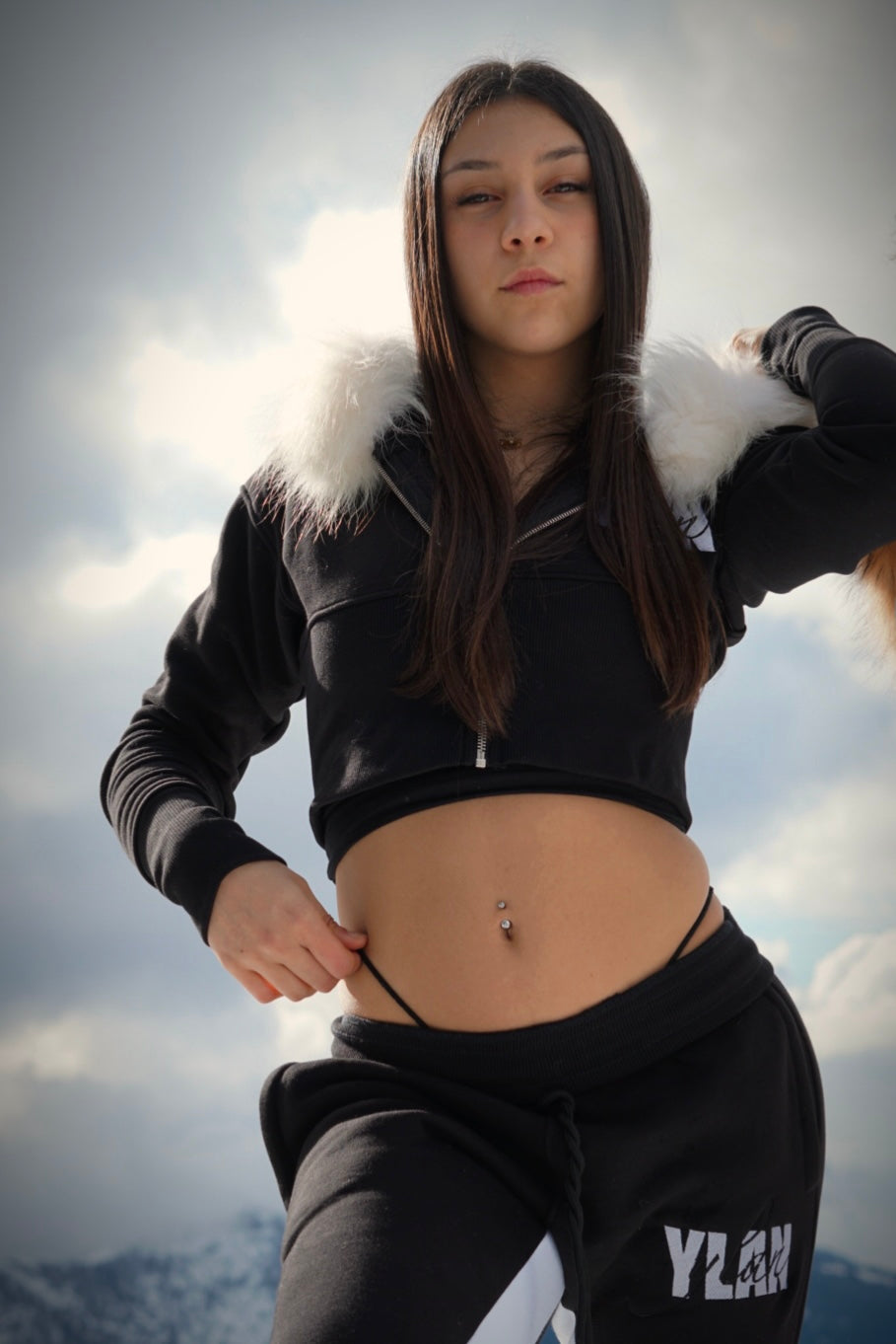 FUR TRACKSUITE BLACK - WOMAN